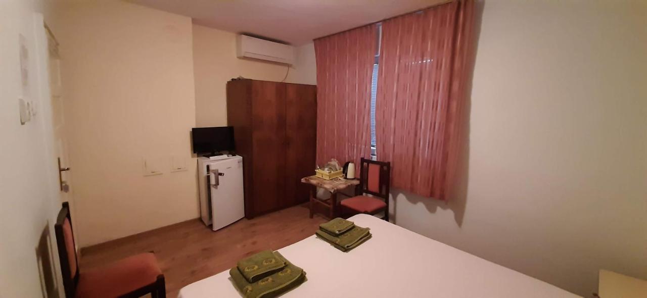 Dobrevi Guest House Sozopol Exterior photo